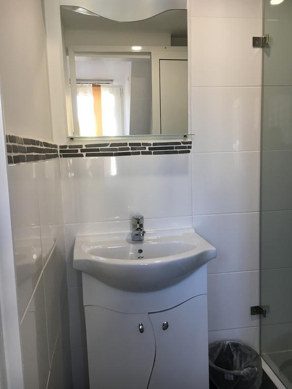 Pension Haus Baron 2 Friedrichsfeld Edingen-Neckarhausen Exteriör bild