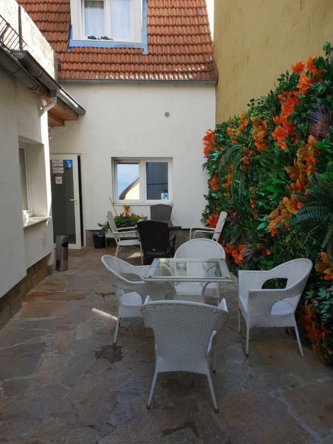 Pension Haus Baron 2 Friedrichsfeld Edingen-Neckarhausen Exteriör bild