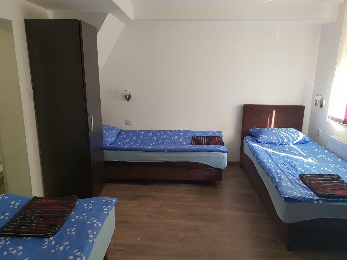 Pension Haus Baron 2 Friedrichsfeld Edingen-Neckarhausen Exteriör bild